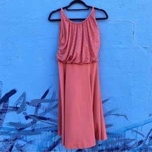 Vintage 80’s pink sleeveless cocktail dress, great for dancing! Size Medium